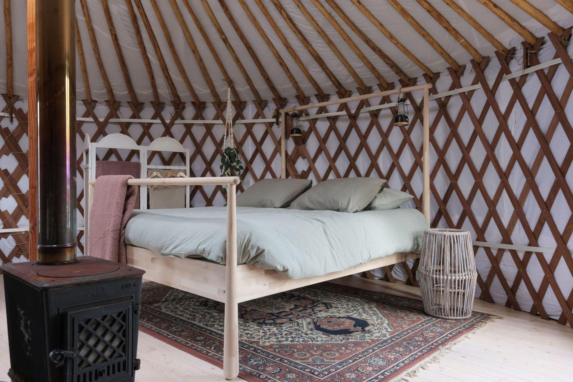 Yurt Klyndobbe Bed & Breakfast Veenwoudsterwal Ngoại thất bức ảnh